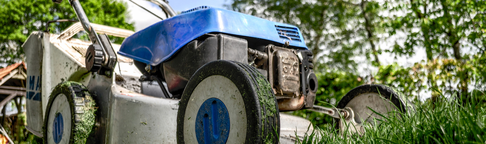 mower_background_slide